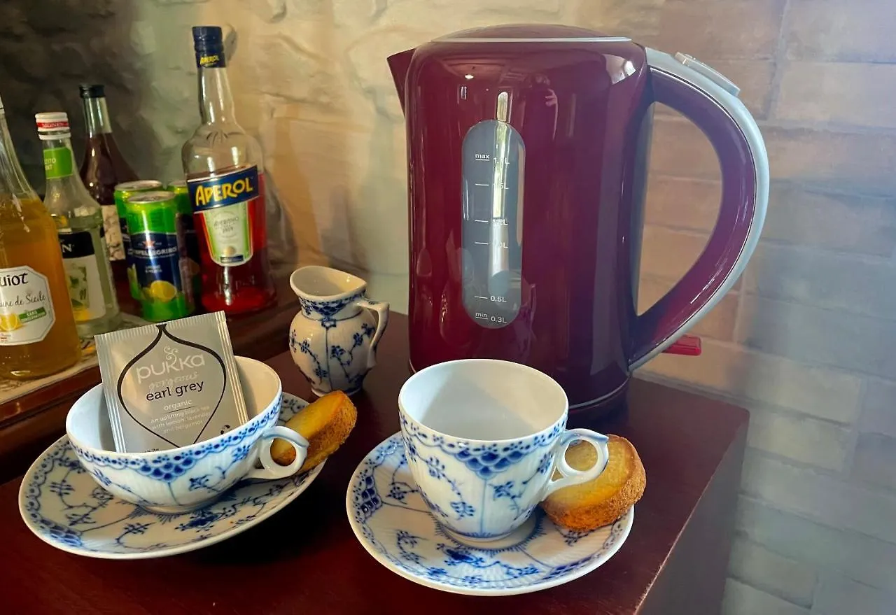 Chez Nosch Bed & Breakfast Plouegat-Guerand