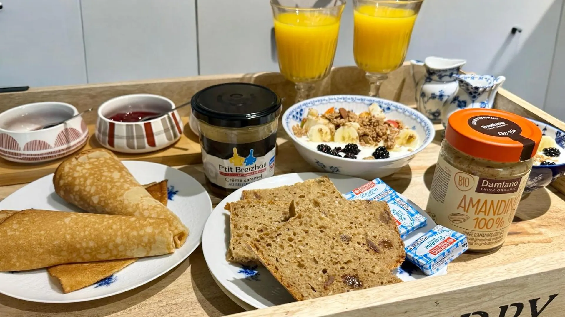 Chez Nosch Bed & Breakfast Plouegat-Guerand